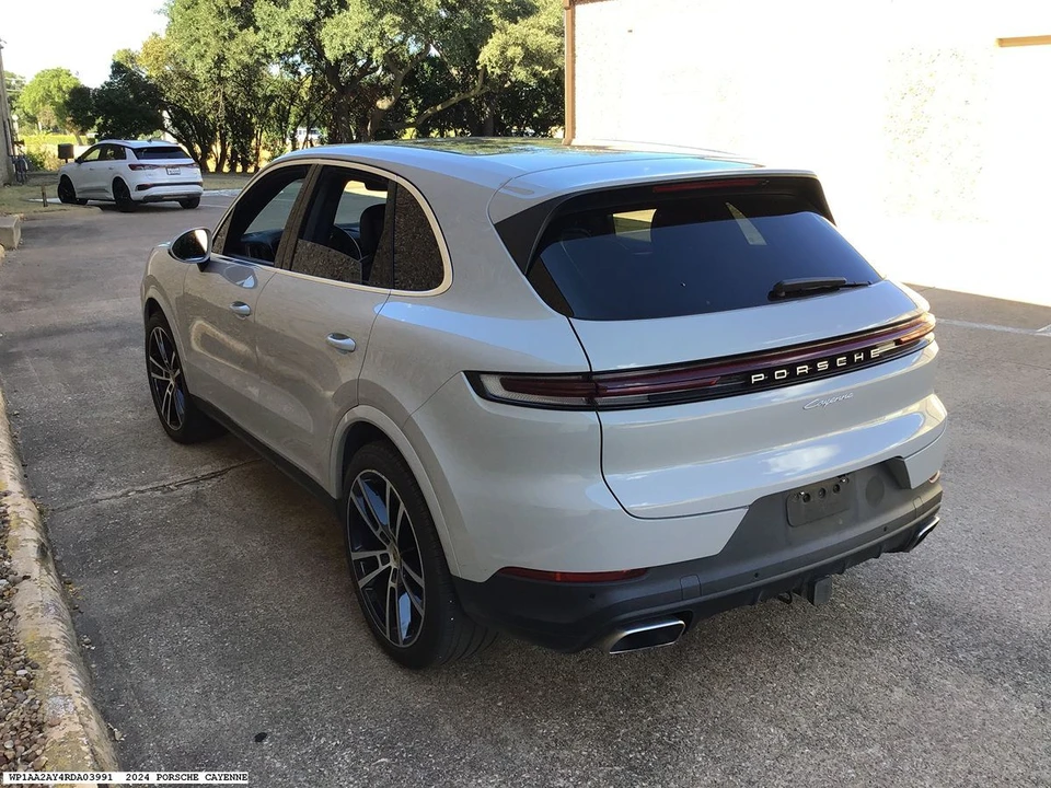 2024 Porsche 9Y0/9Y3 Cayenne - Image 5 of 25